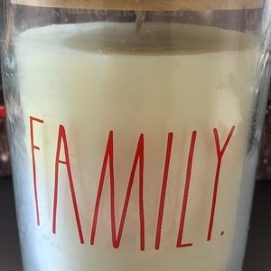 Rae Dunn 16oz candle.